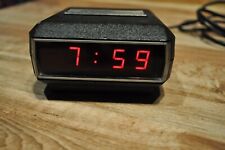 National Semiconductor 510A-4-P2 Alarm Red Number Display Clock picture