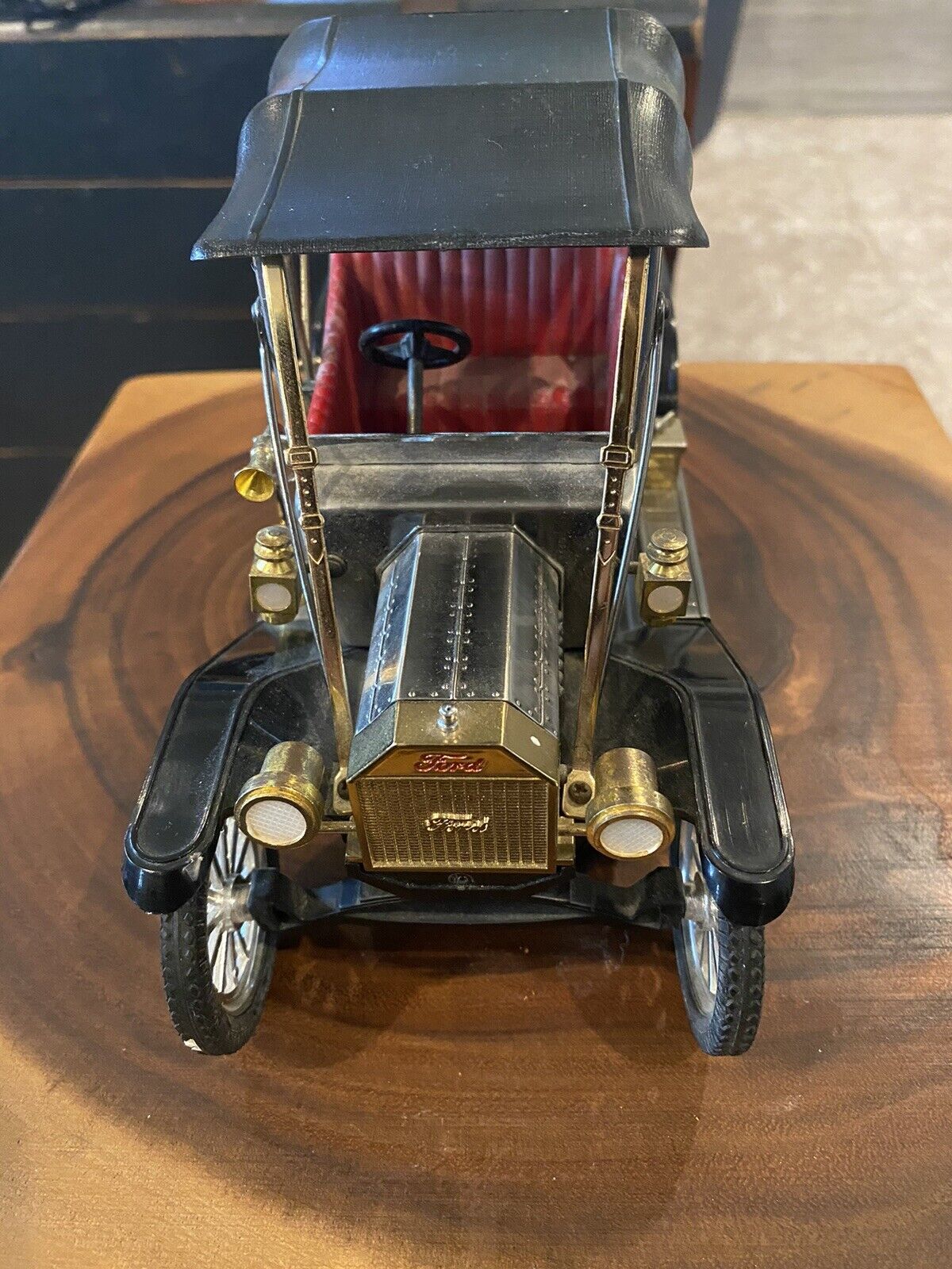 1912 Ford Model T Replica Transistor Radio. VG-EX condition 