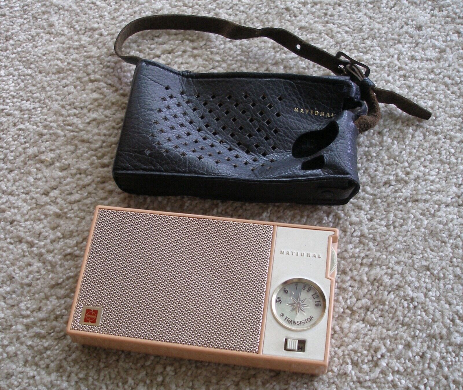 Vintage National 8 Transistor Model T-12 Radio w Carrying Case - Nice Cosmetics