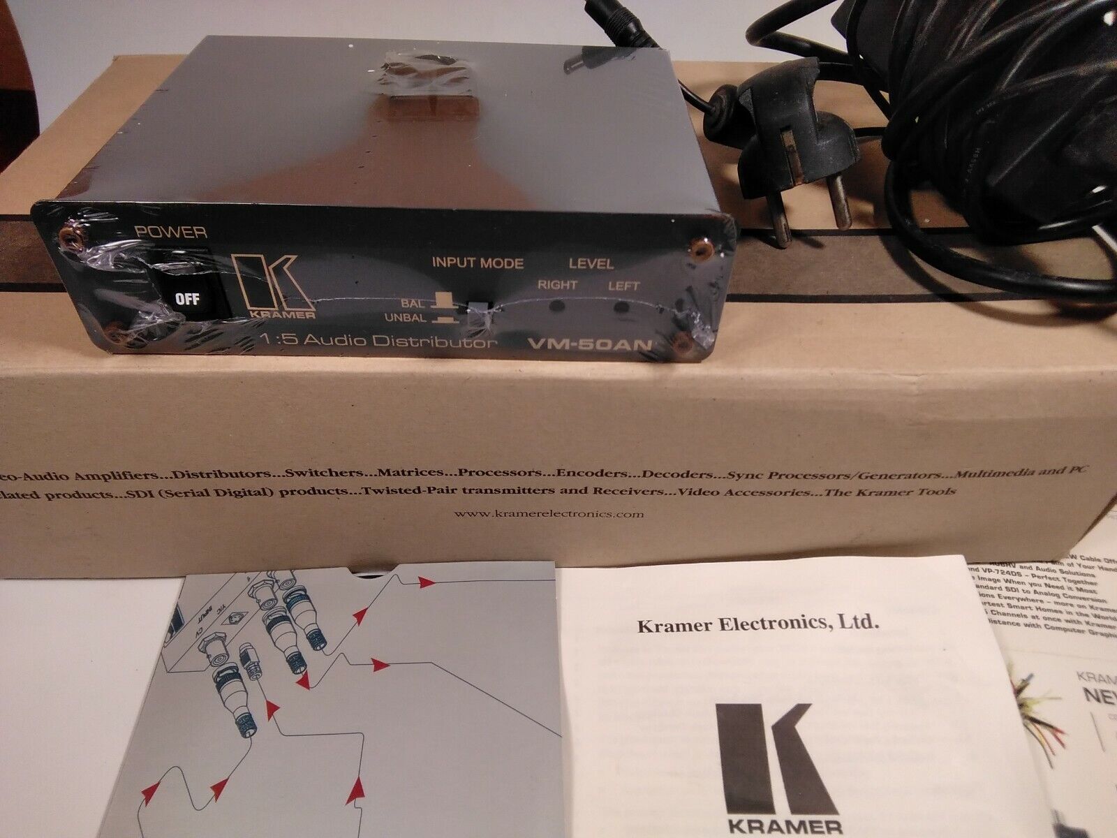 Kramer VM-50AN 1x5 Stereo Audio Distribution Amplifier . 