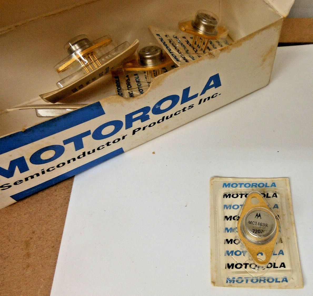 Motorola Gold / Adjustable Voltage Regulator (1463R MC1463R) -3.8V to - 35.0V