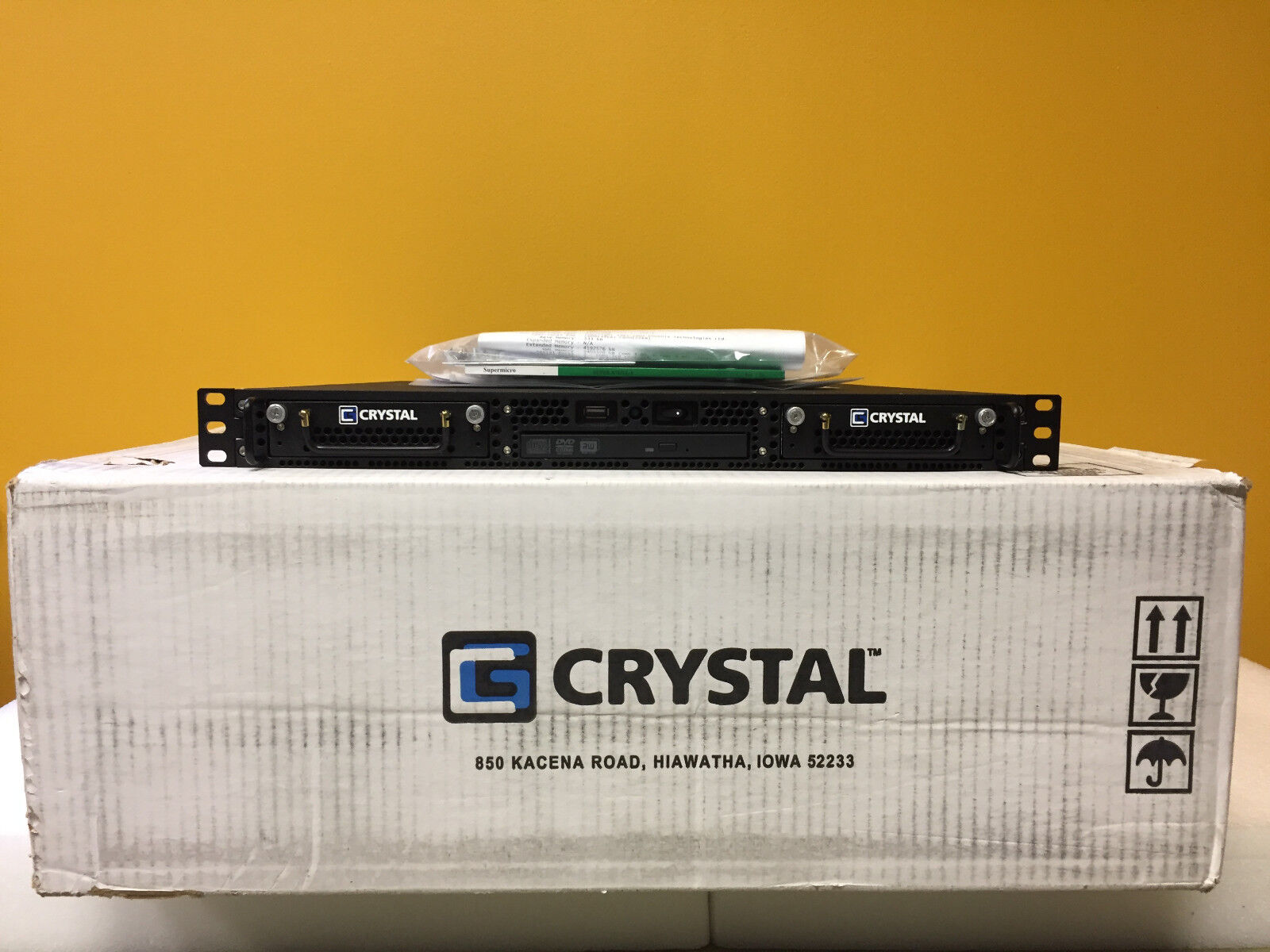 Crystal RS112 Intel Xeon E5440 2.83 GHz, 4 GB RAM, Rugged Server. New + Accy\'s