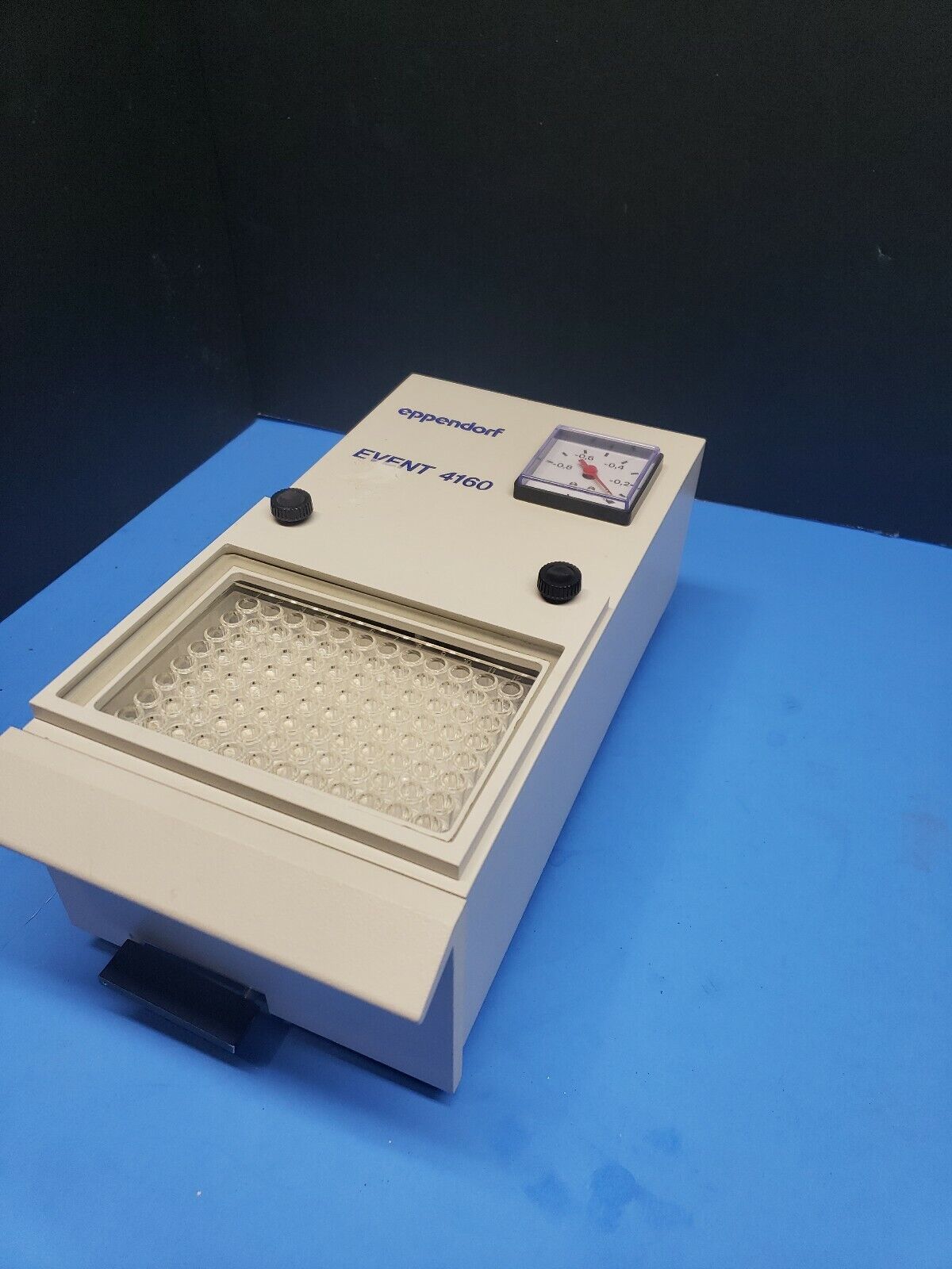 Eppendorf Vacuum Event 4160 DNA Purifying Vac Manifold Laboratory Excellent 230