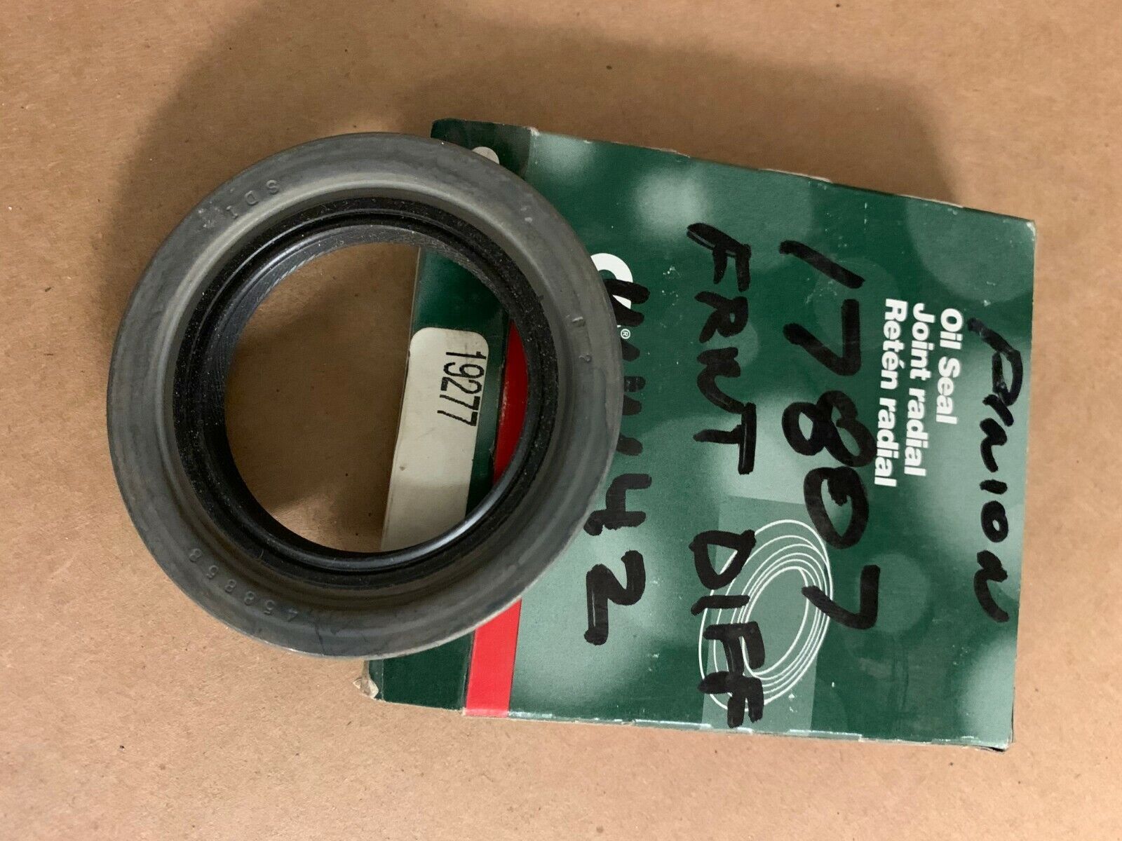 ONE GENUINE CHICAGO RAWHIDE OIL SEAL 19277