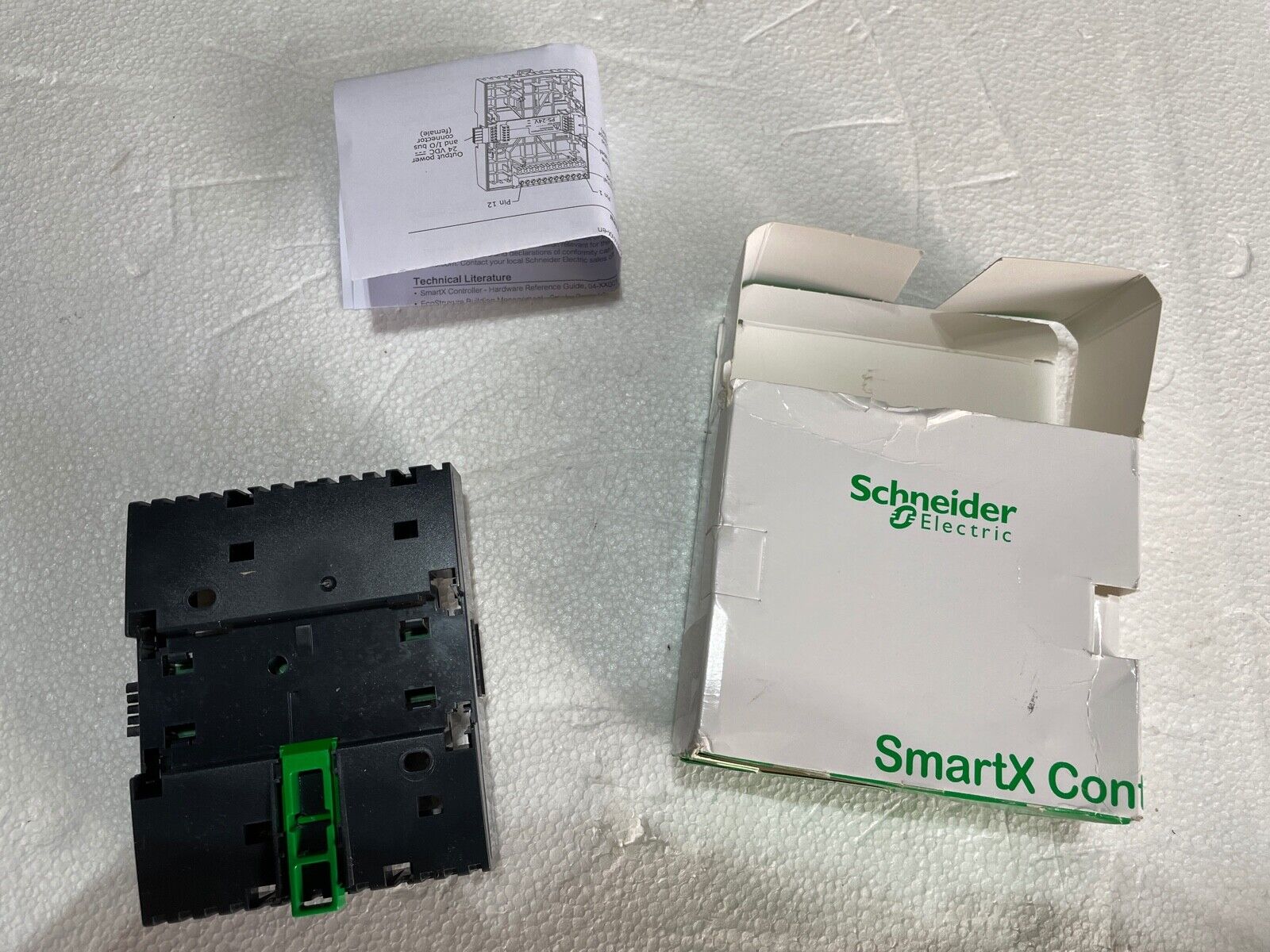 Schneider SXWTBPSW110001 SmartX Controller
