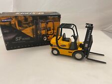 Samsung forklift 1:20 Scale SF Series. picture
