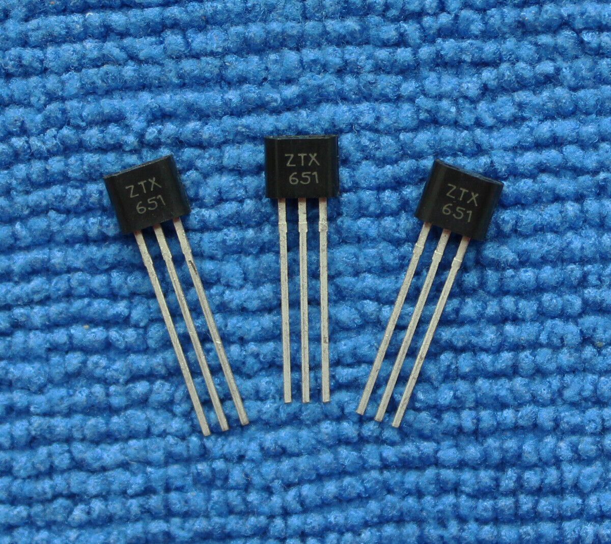 5pcs ZTX651 Integrated Circuit IC TO-92