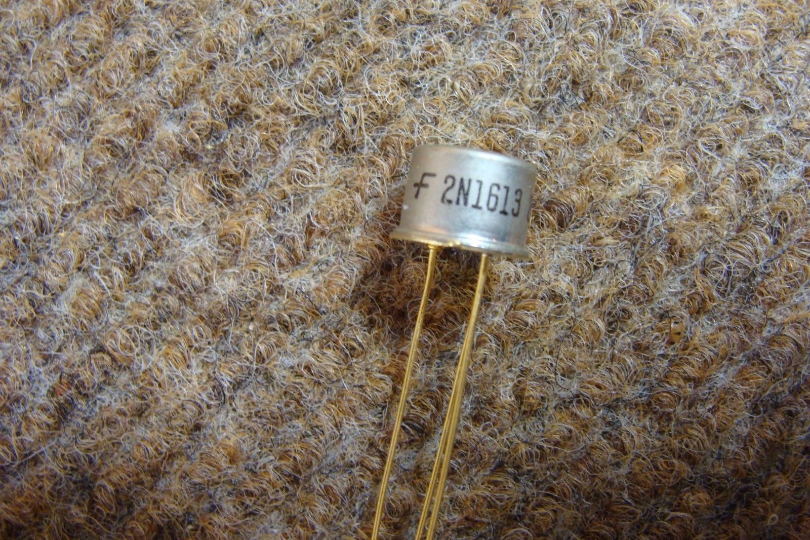 Historic 1962 Fairchild 2N1613 Transistor: The First Planar Device Ever Produced