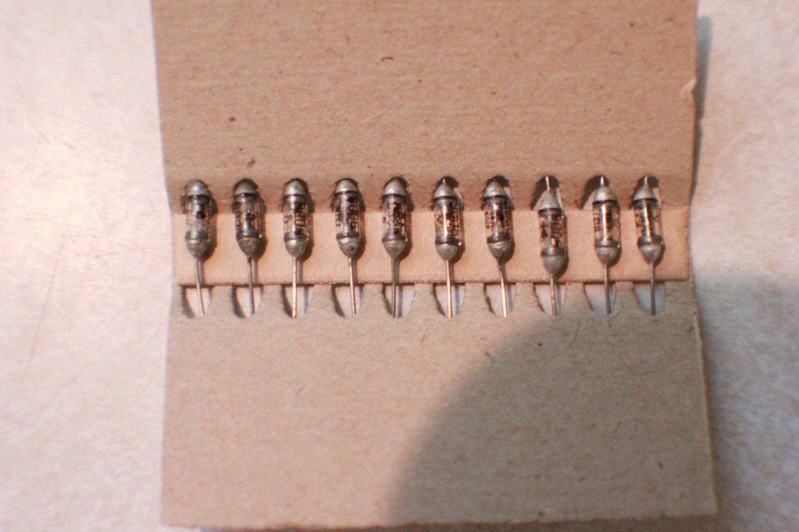 10 Crystal radio Diodes D18 Large Glass Vintage Germanium Detector w/Spec USA 10 Crystal radio Diodes D18 Large Glass Vintage Germanium Detector w/Spec USA