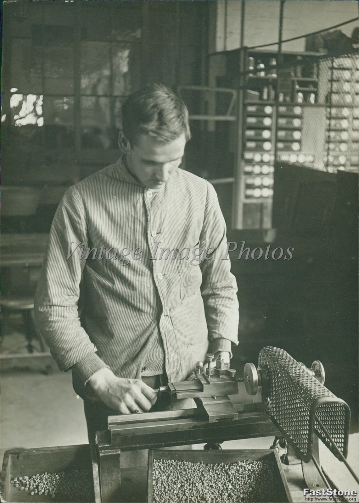1922 Worker At Siemen Schuckertwerke Electrical Engineering Military Photo 5x7