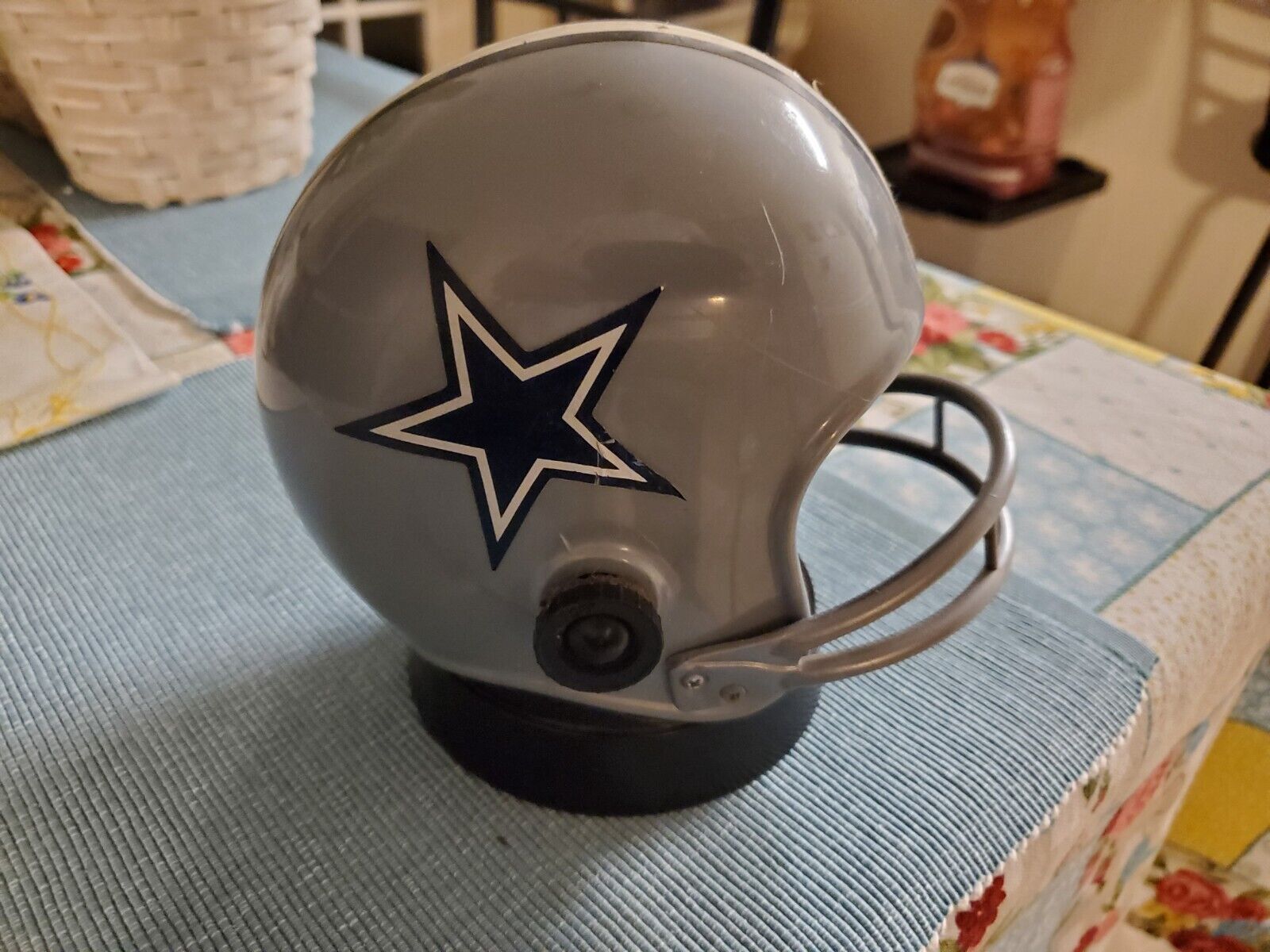 Vintage 1973 Dallas Cowboys Transistor Radio Helmet Pro Sports NFL Helmet Works