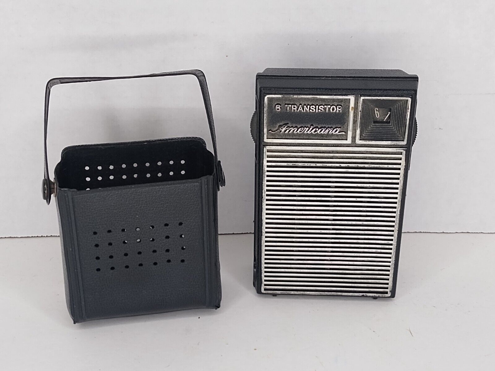 VTG Americana 6 Transistor Radio From Topp In Leather Case TESTED WORKS