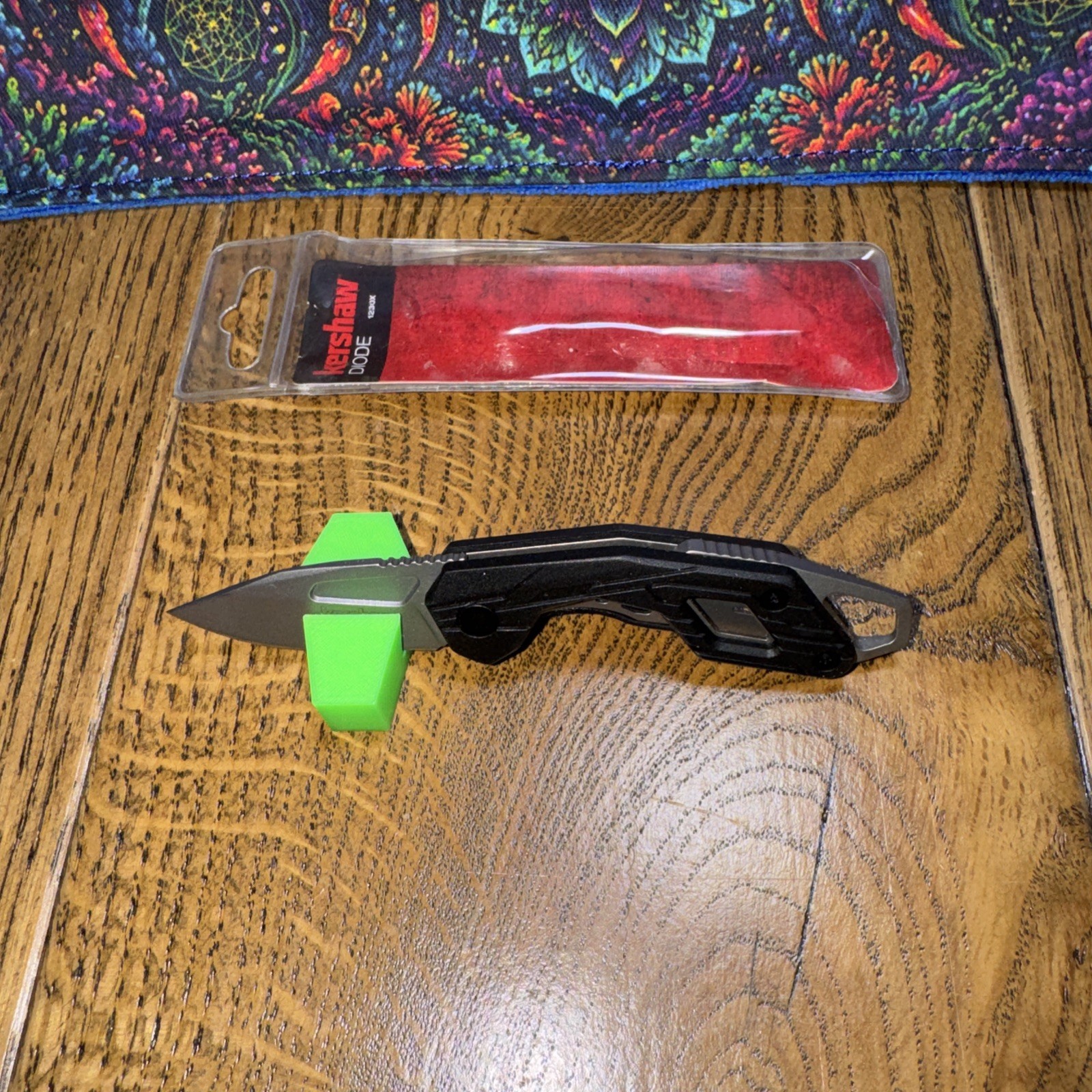 Kershaw 1230 Diode Drop Point Liner Lock 3Cr13MoV. Kershaw 1230 Diode Drop Point Liner Lock 3Cr13MoV.