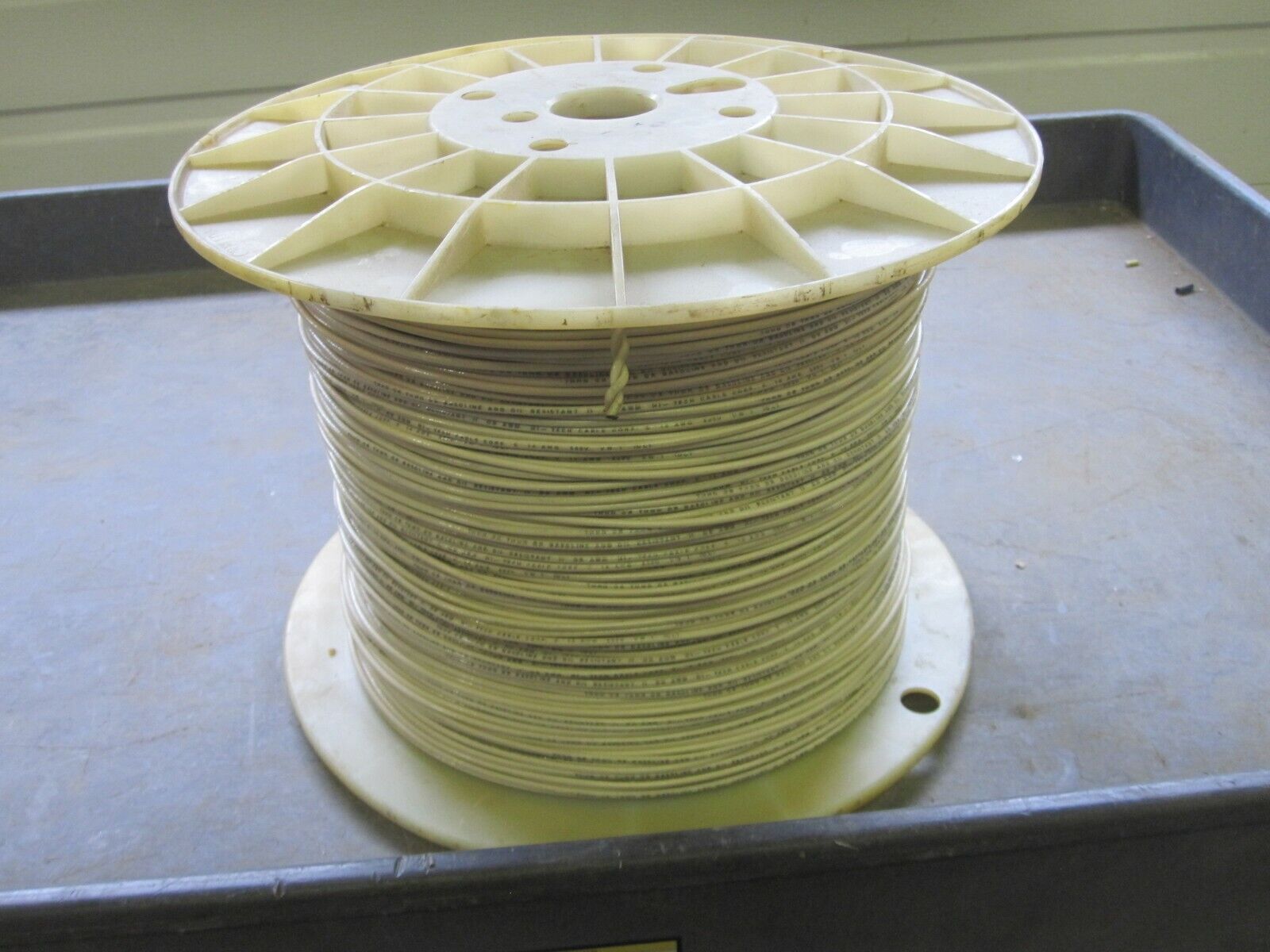   Building Wire,14AWG,THHN,Solid, White,2500ft