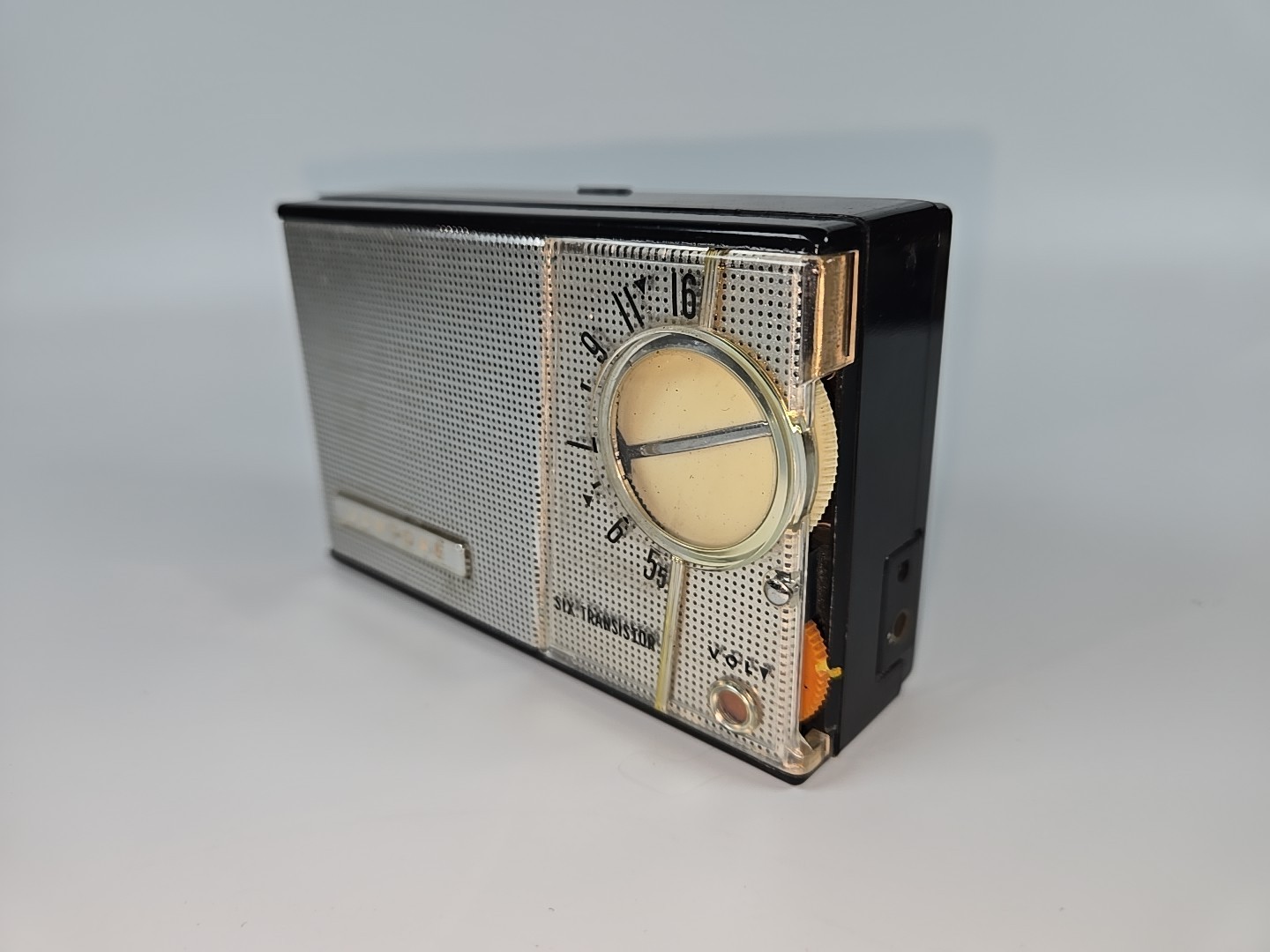Scarce Early Suntone Shirasuna Denki Transistor Radio