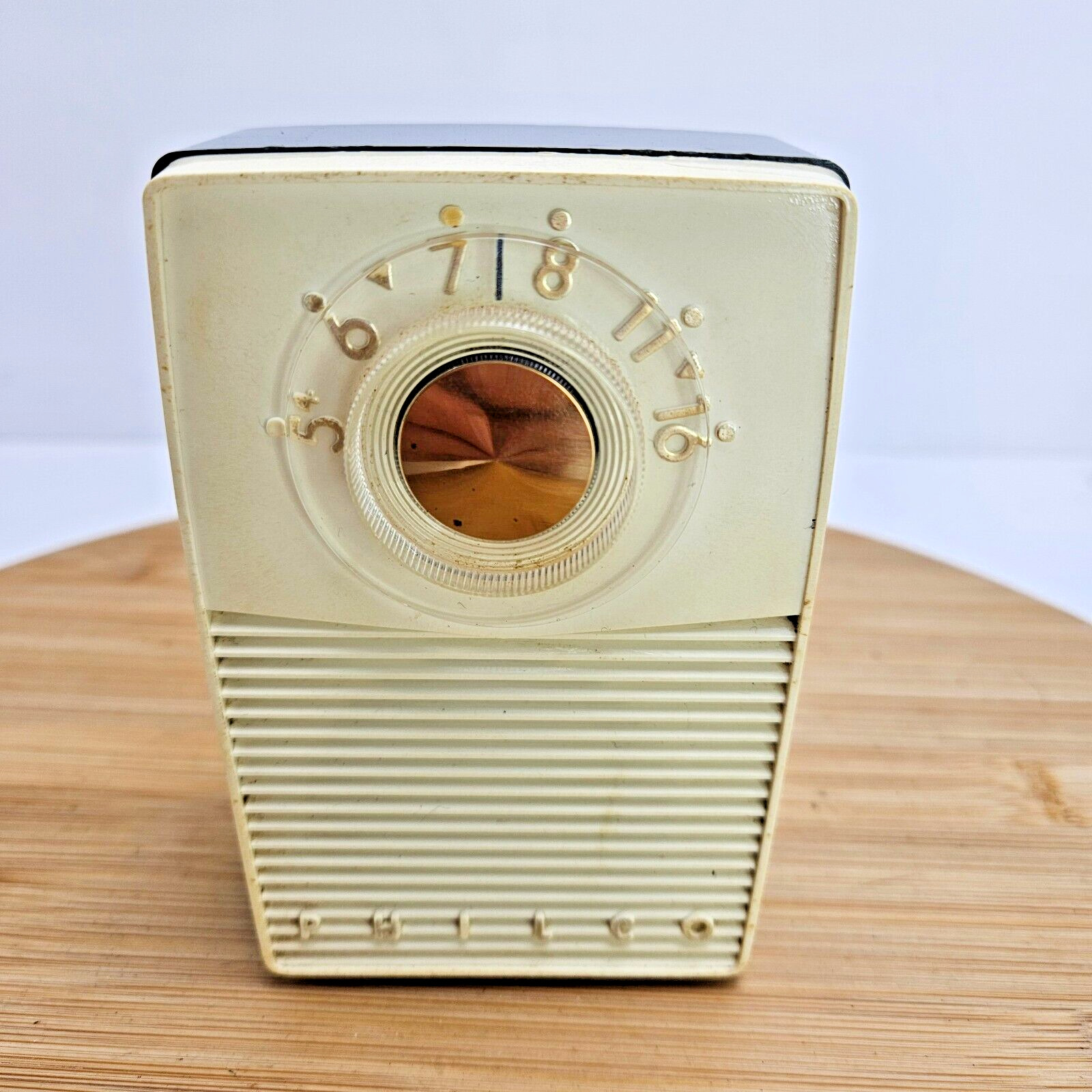 Vintage PHILCO T51-124 Transistor 5 Radio Off White W/ Cover