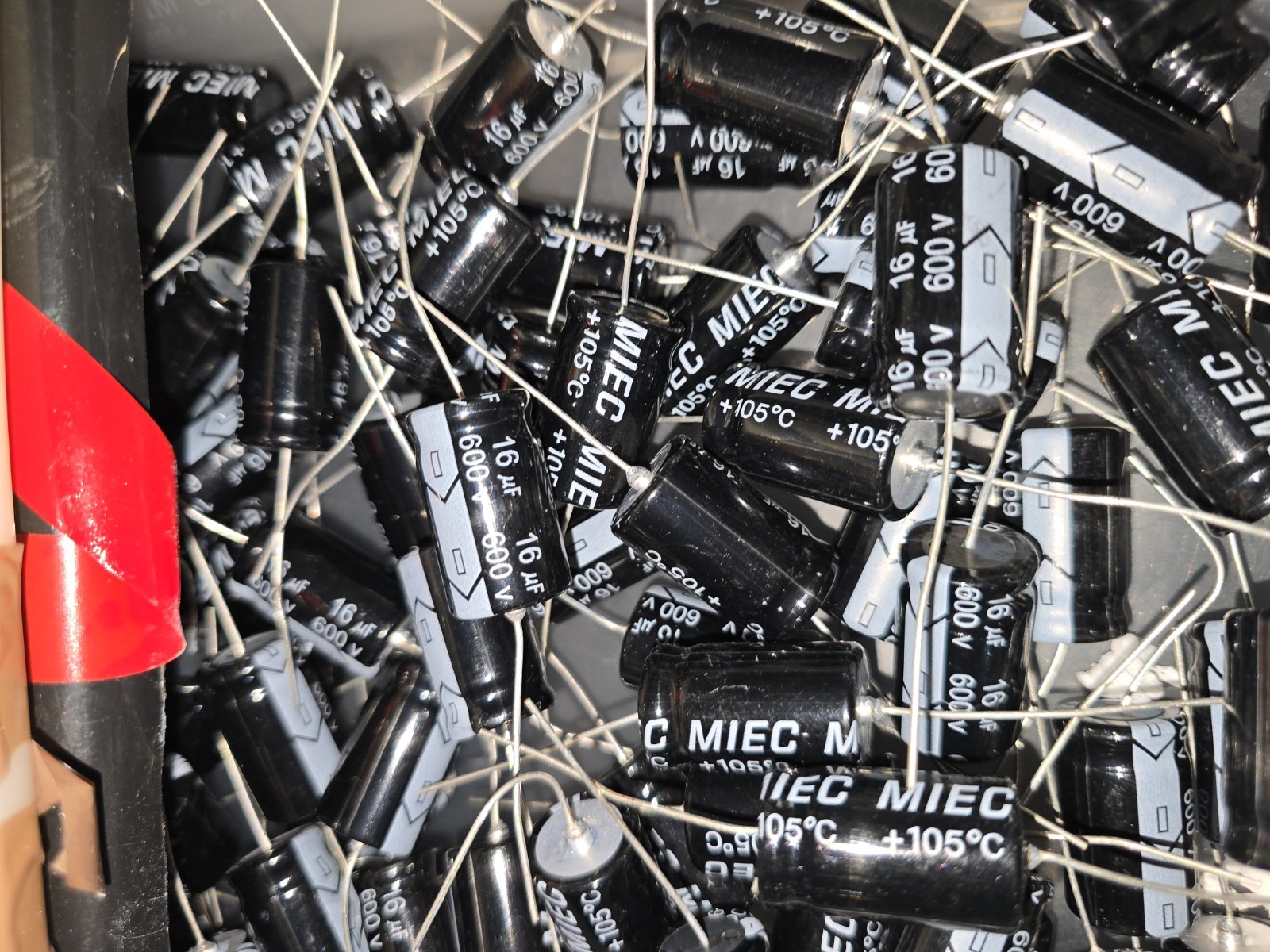 QTY 10 New MIEC 16UF 600V 105C Axial Electrolytic Capacitors. ( 650-volt surge ) QTY 10 New MIEC 16UF 600V 105C Axial Electrolytic Capacitors. ( 650-volt surge )