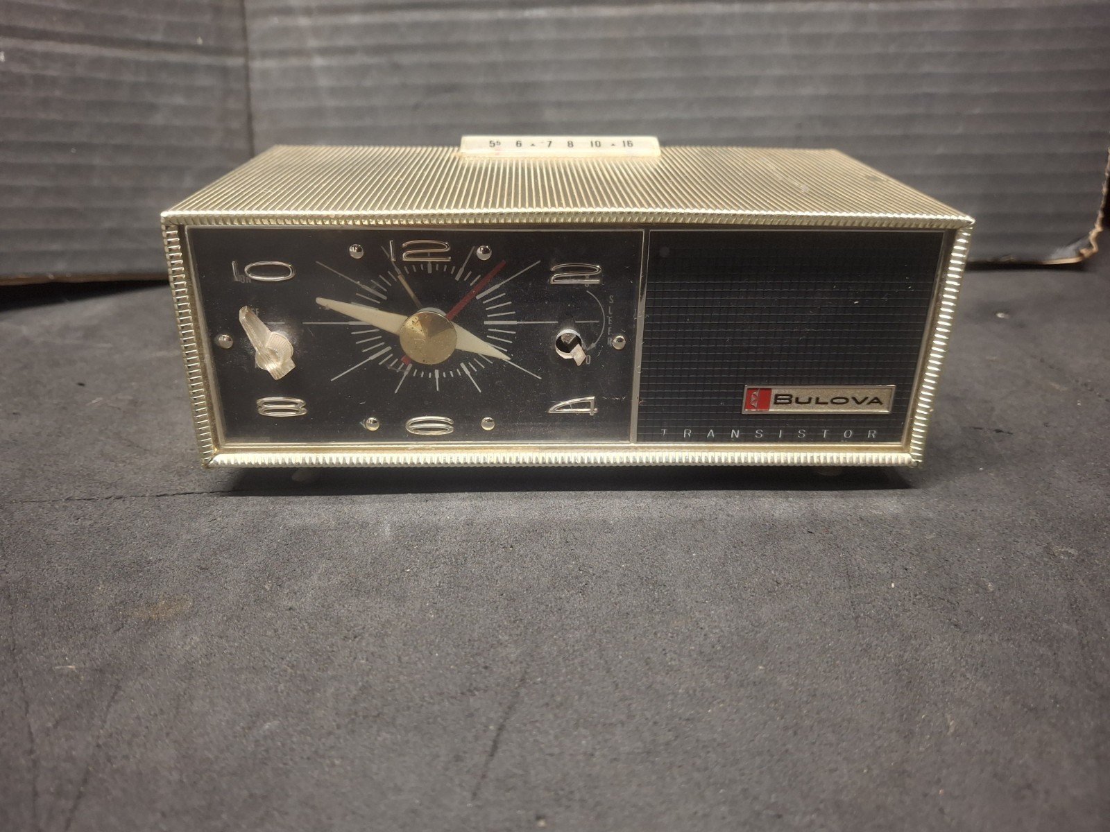 Bulova Transistor Clock Radio Model 130 Series 1960s RARE Serial # 130-48761 Bulova Transistor Clock Radio Model 130 Series 1960s RARE Serial # 130-48761
