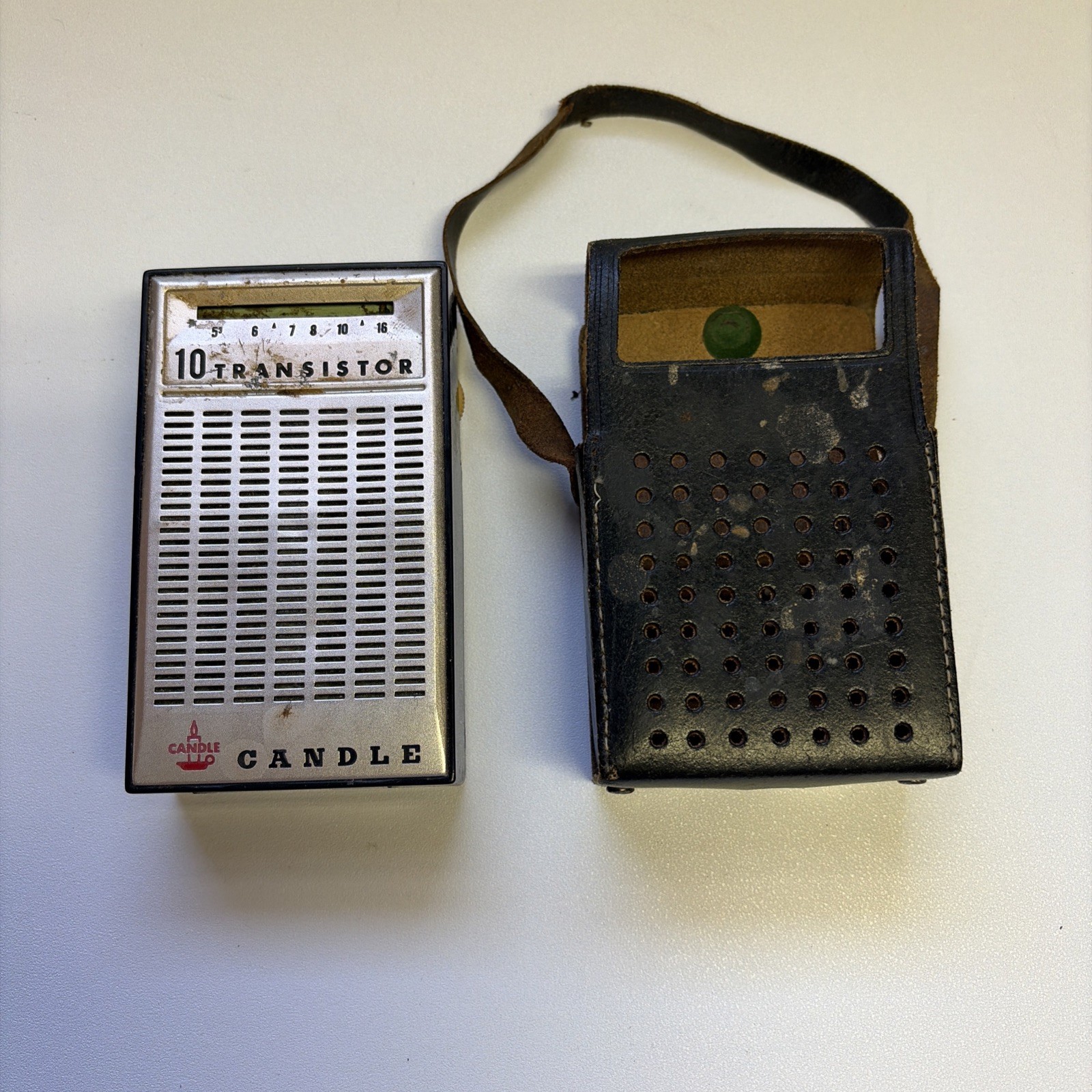CANDLE 10 Black Transistor Handheld Pocket AM Radio w/ Case Japan CANDLE 10 Black Transistor Handheld Pocket AM Radio w/ Case Japan