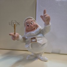 Lenox Classic Disney Serenade For Snow White HAPPY Conductor Figurine 5.5