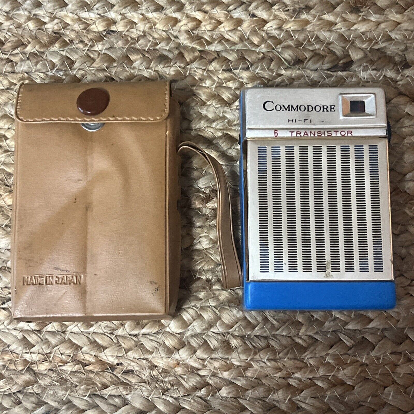 Vtg Commodore Hi - Fi 6  Transistor Radio Made In Japan With Leather Case PARTS