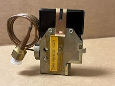 Johnson Controls Pressure Switch P/N 13214E4309 New picture