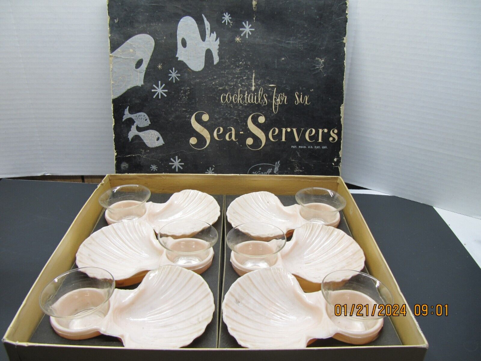 6 pink Vintage MCM Karoff Sea-Servers Clam Shell Cocktail party hors d\'oeuvres