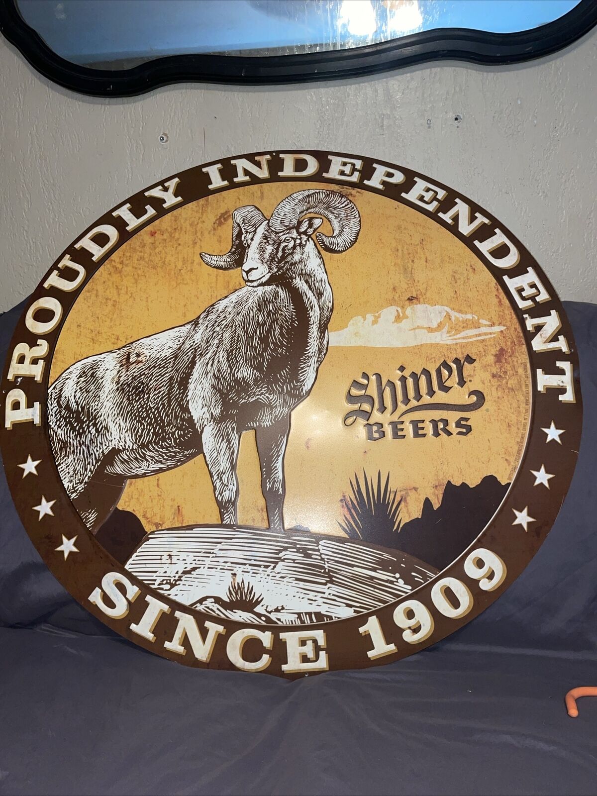 New SHINER BEERS Brewery Proudly Independent RAM TIN SIGN Bar TACKER 36” 1909 