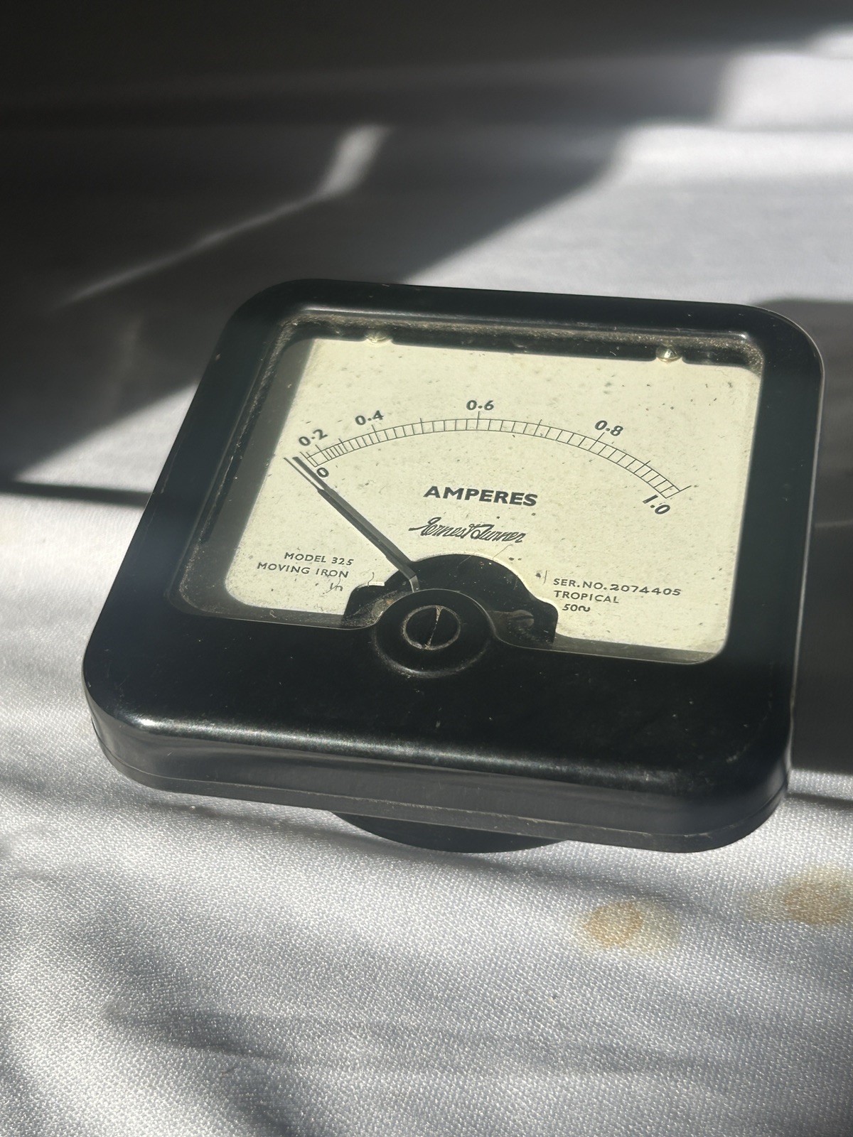 Vintage Ernest Turner ammeter model 325 thermo couple Vintage Ernest Turner ammeter model 325 thermo couple